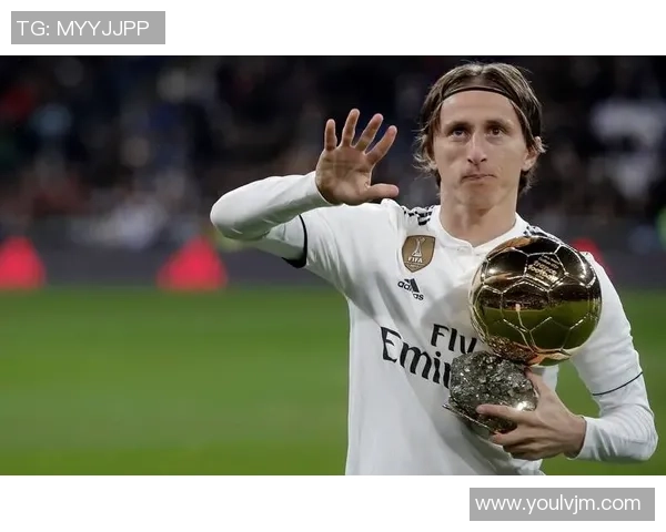 莫德里奇全场出色表现,传球5次抢断4次创中心最高数据